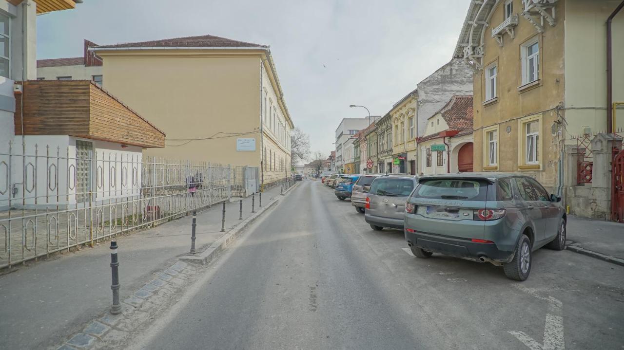 Oldtown Refuge Appartement Braşov Buitenkant foto