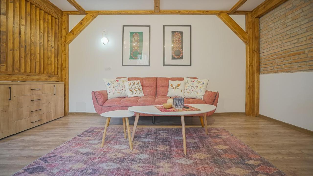 Oldtown Refuge Appartement Braşov Buitenkant foto
