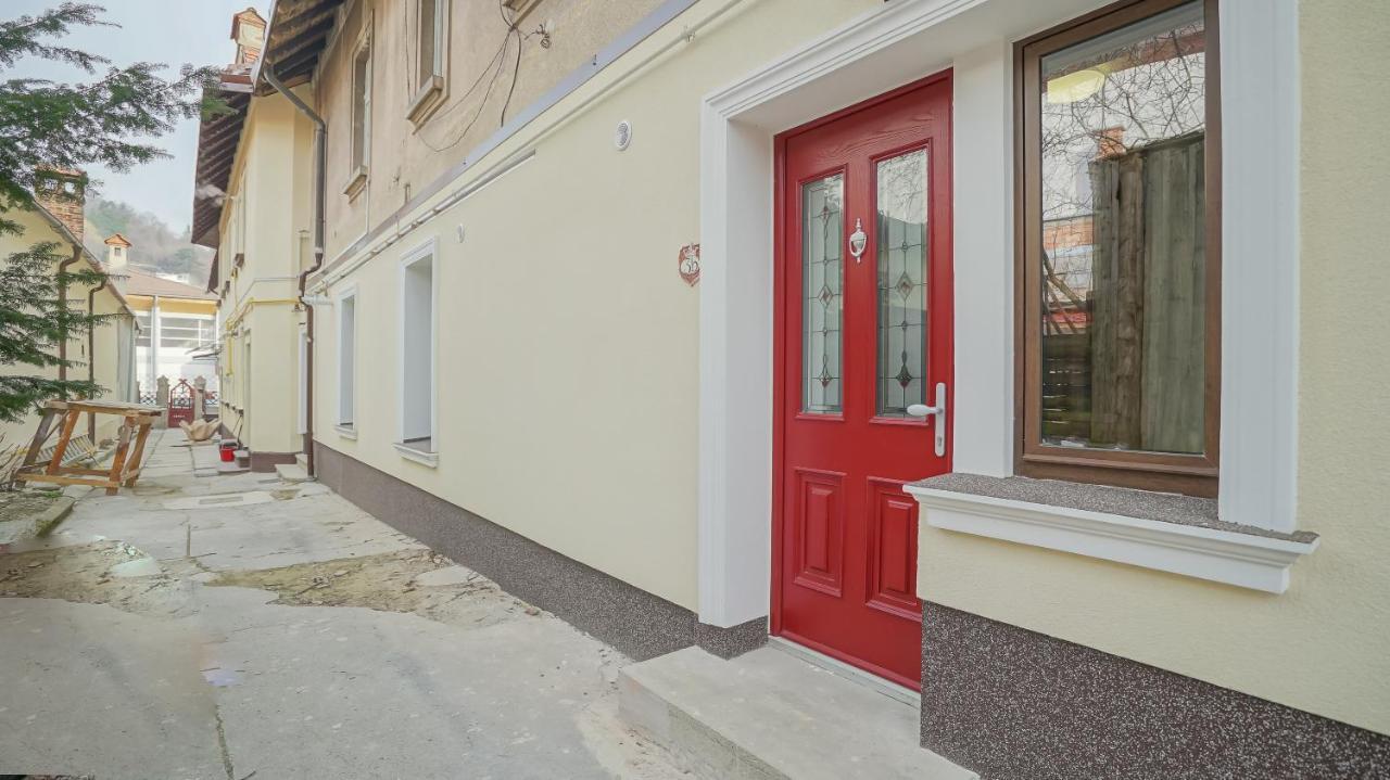 Oldtown Refuge Appartement Braşov Buitenkant foto