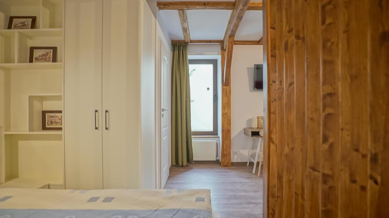 Oldtown Refuge Appartement Braşov Buitenkant foto